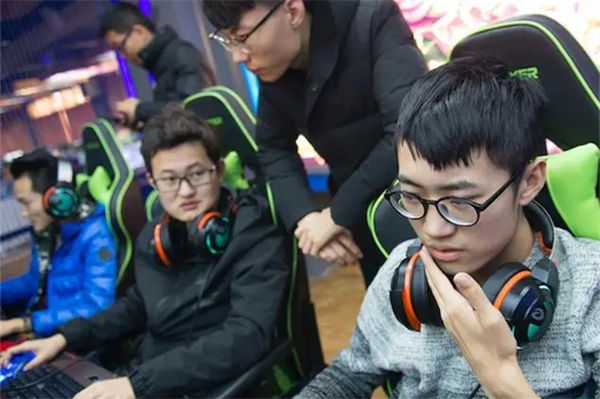 什么是抗压背锅吧?抗压背锅吧是干啥的?