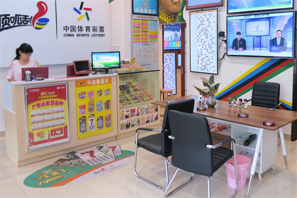 老梁为什么说彩票根本中不了?