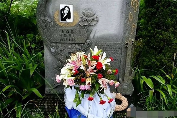 筠子为什么自杀?
