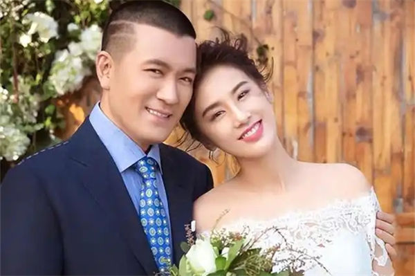 杨子为什么要打黄圣依?