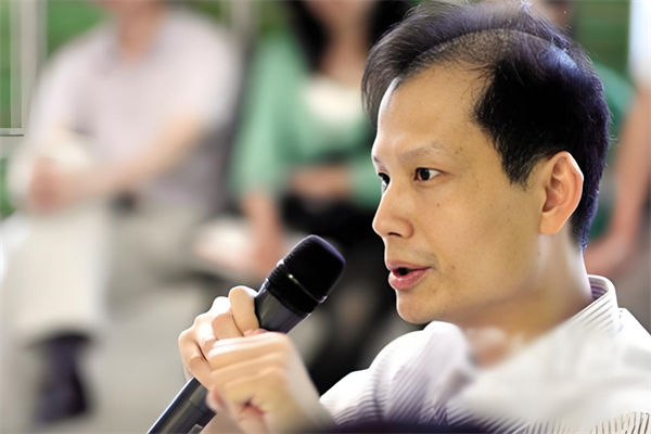 方舟子是什么人?