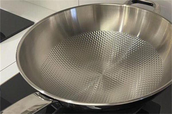 不锈钢锅烧黑了怎么办?