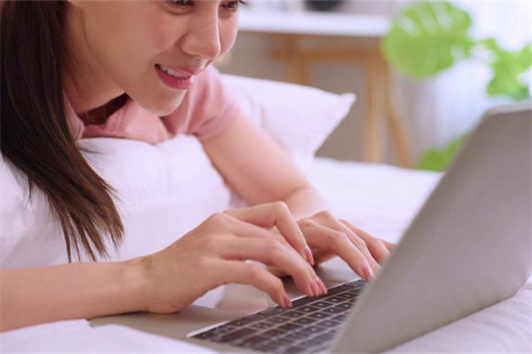 笔记本电池怎么保养?